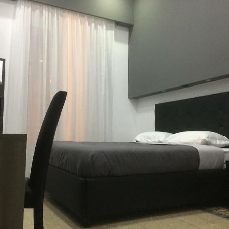 Mb95 - Mezzocannone Luxurious Bed&Breakfast Неаполь Экстерьер фото