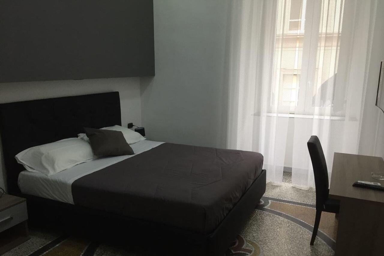 Mb95 - Mezzocannone Luxurious Bed&Breakfast Неаполь Экстерьер фото