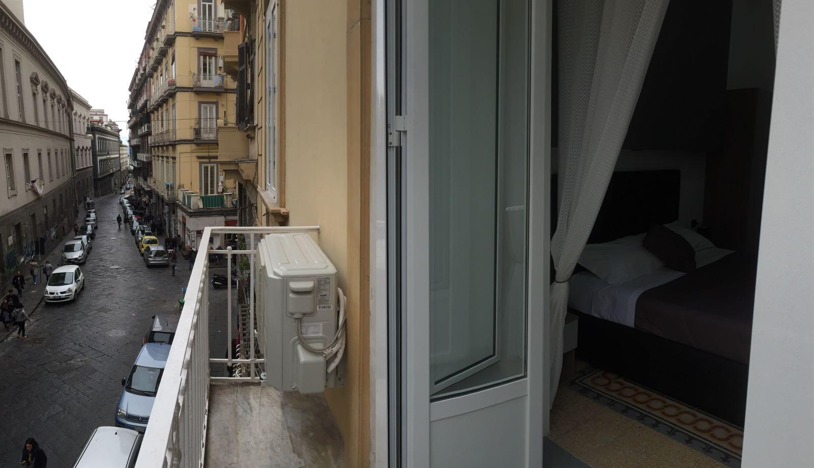 Mb95 - Mezzocannone Luxurious Bed&Breakfast Неаполь Экстерьер фото