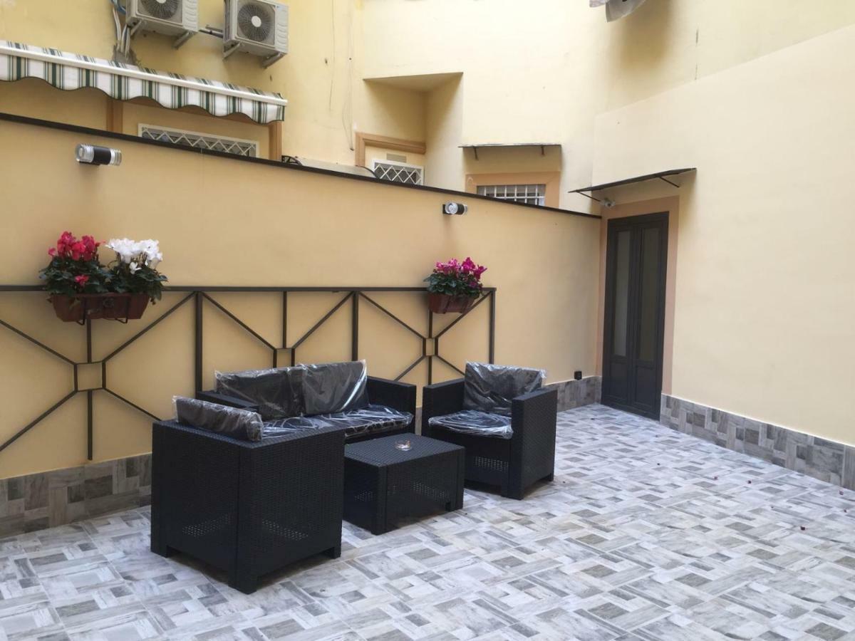 Mb95 - Mezzocannone Luxurious Bed&Breakfast Неаполь Экстерьер фото